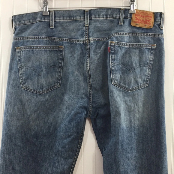 Levi's 569 Straight Jeans Mens 42x30‎ Medium Wash Cotton Denim - Picture 4 of 10